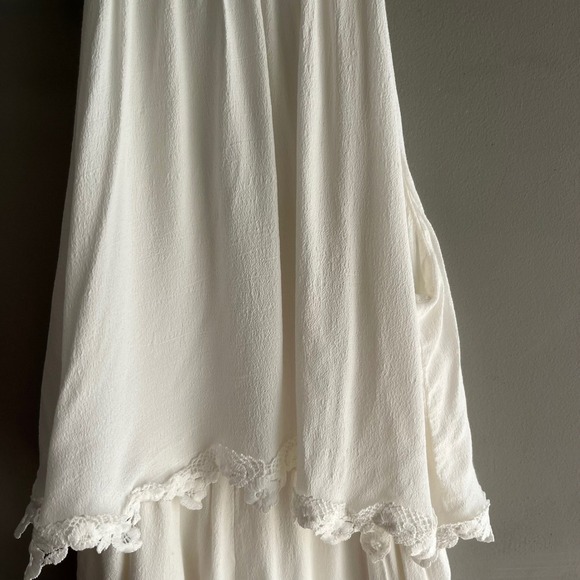 Forever 21 White Romper Halter Neck Sleeveless Lace Trim Flowy Casual Summer - Picture 5 of 12